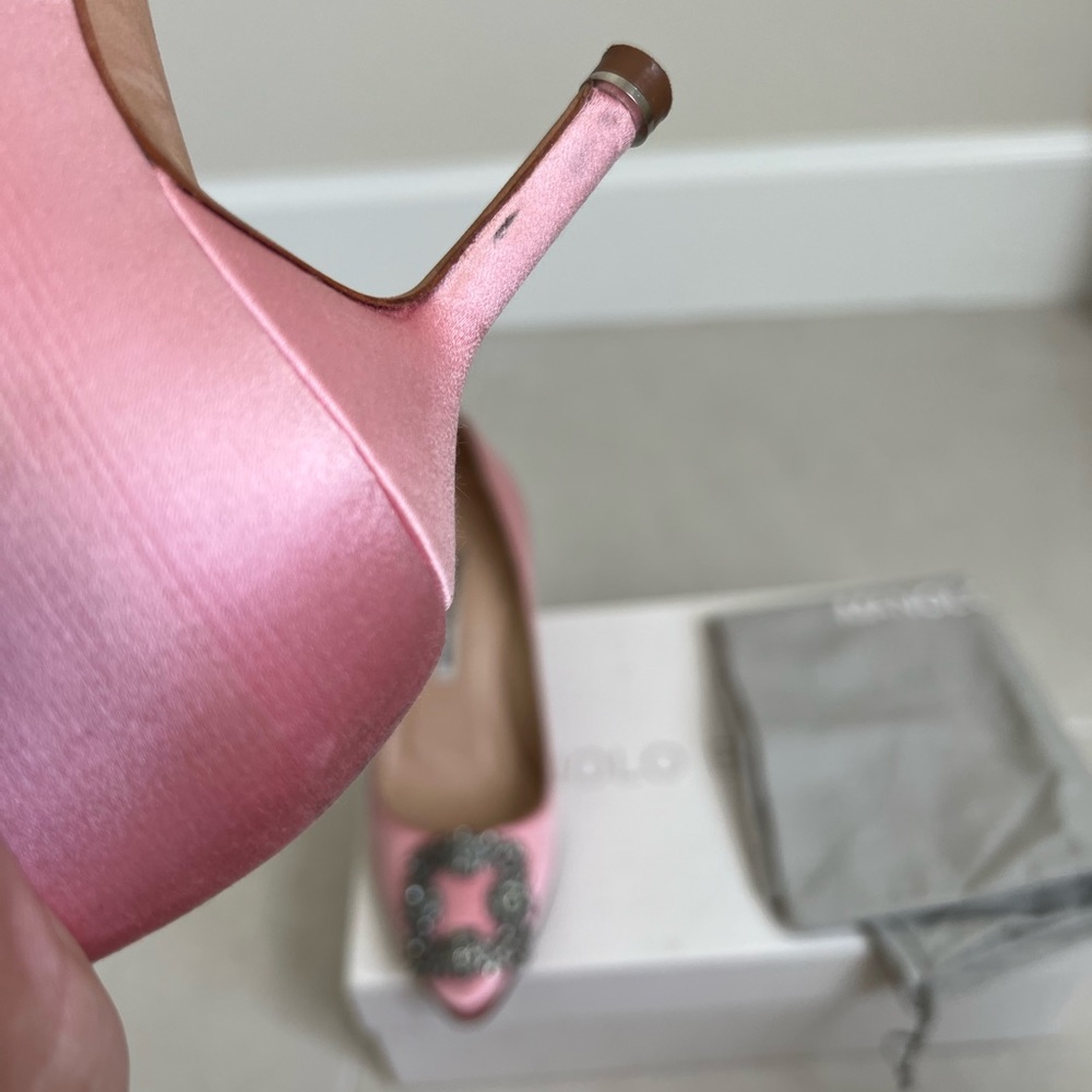 Manolo Blahnik Hangisi 70( The Sex In The City Shoe) - Picture 5 of 7